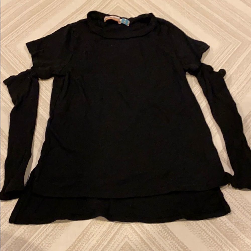 Vintage Havana Black Open Arm Cut-out L/S Shirt